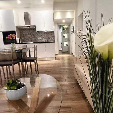 Apartmán Casa Mia Metro A 100Mt Řím Exteriér fotografie
