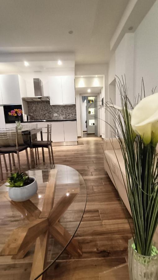 Apartmán Casa Mia Metro A 100Mt Řím Exteriér fotografie