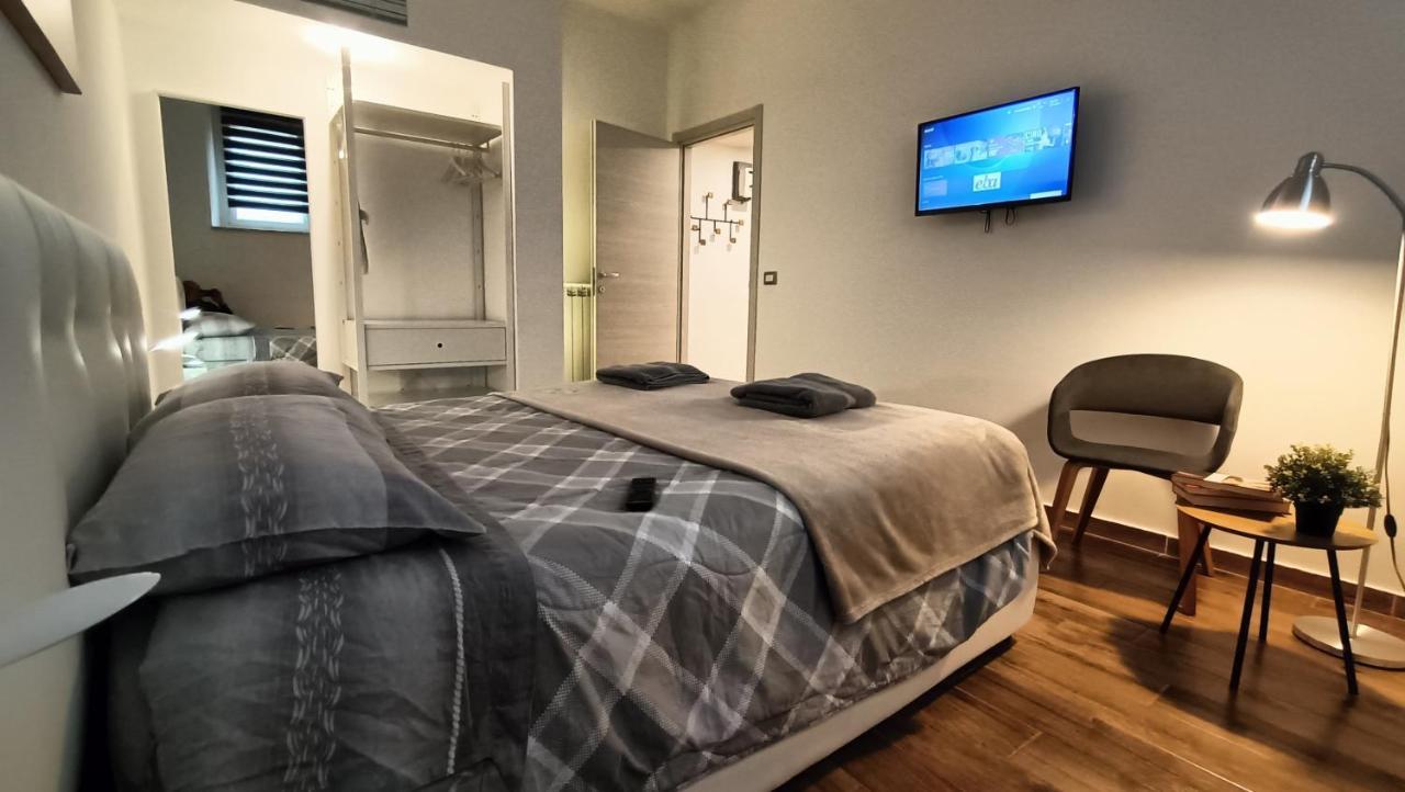 Apartmán Casa Mia Metro A 100Mt Řím Exteriér fotografie